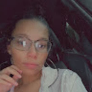 Meet your Posher, Nia